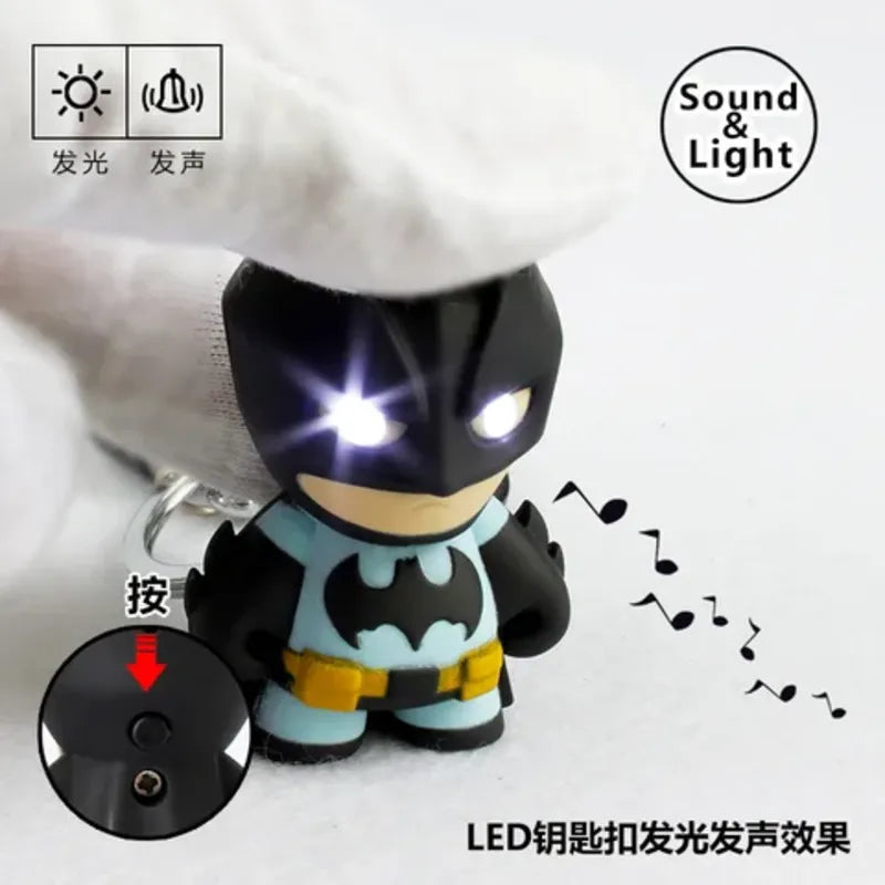 Llavero Batman con Luz y Sonido Ojos Iluminados