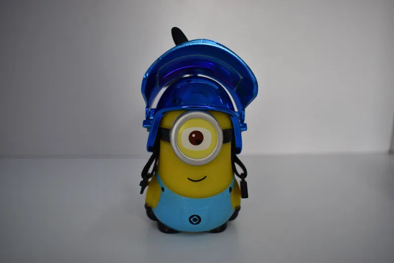 Minion con Casco y luz para Motos Bicicletas carros Decoracion