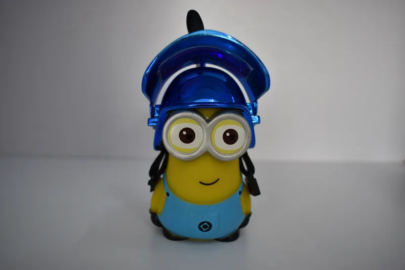 Minion con Casco y luz para Motos Bicicletas carros Decoracion