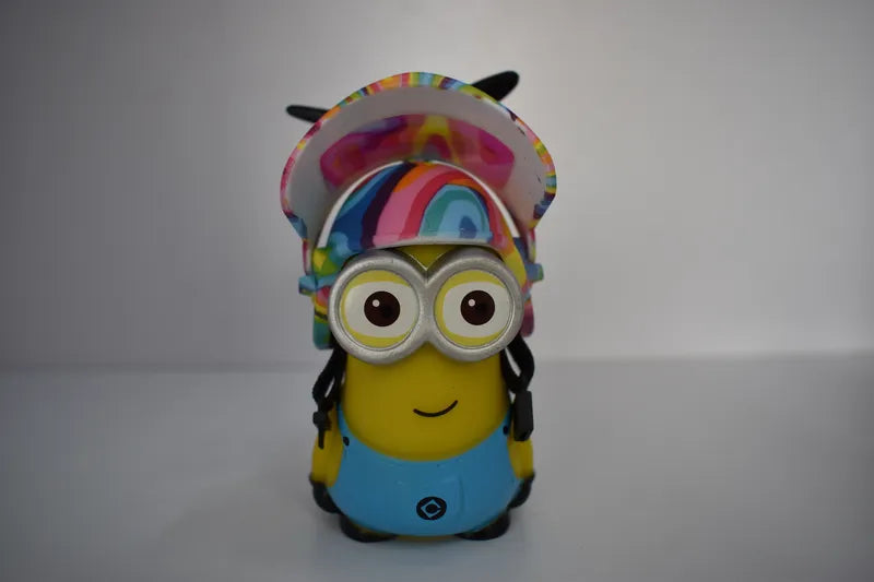 Minion con Casco y luz para Motos Bicicletas carros Decoracion