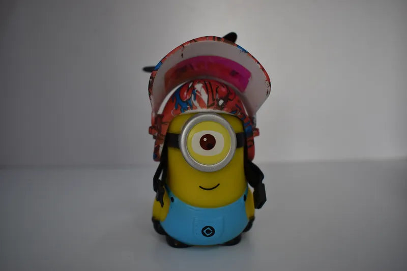 Minion con Casco y luz para Motos Bicicletas carros Decoracion