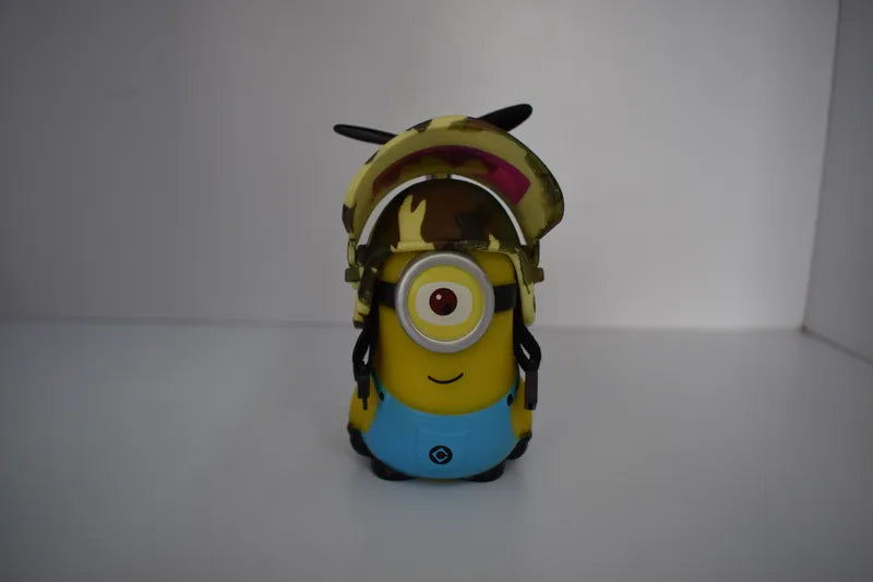 Minion con Casco y luz para Motos Bicicletas carros Decoracion