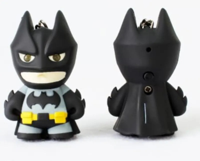 Llavero Batman con Luz y Sonido Ojos Iluminados
