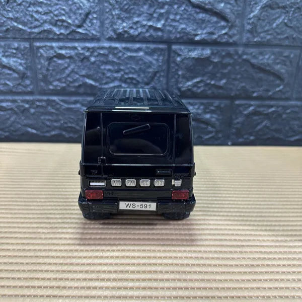 Parlante Bluetooth en forma de camioneta con luces LED