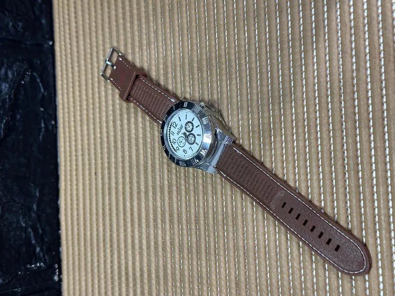 Reloj Encendedor Eléctrico Recargable – Estilo y Funcionalidad