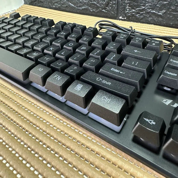 Teclado Gamer Major K348 con Luces RGB y Cable USB