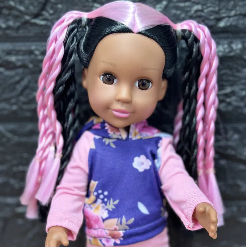 Muñeca Afro con Trenzas -34 cm de Identidad y Estilo