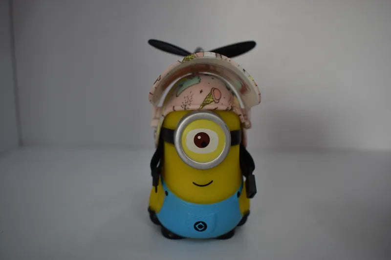 Minion con Casco y luz para Motos Bicicletas carros Decoracion