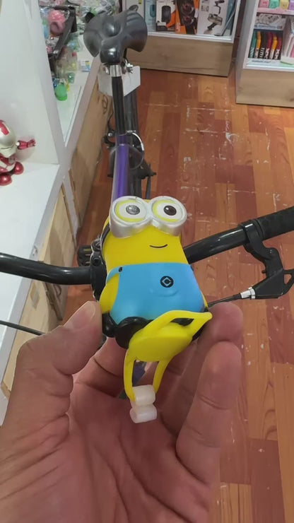 Minion con Casco y luz para Motos Bicicletas carros Decoracion